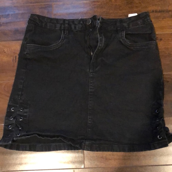 Black Denim Skirt - Picture 1 of 3